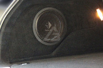 Корпус сабвуфера "Стелс" VW Touareg II - 2